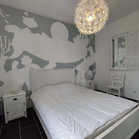 Maison Renovee Avec Jardin, Proche Commerces Et Plages, Pour 5 Personnes A - Fr-1-778-6 *