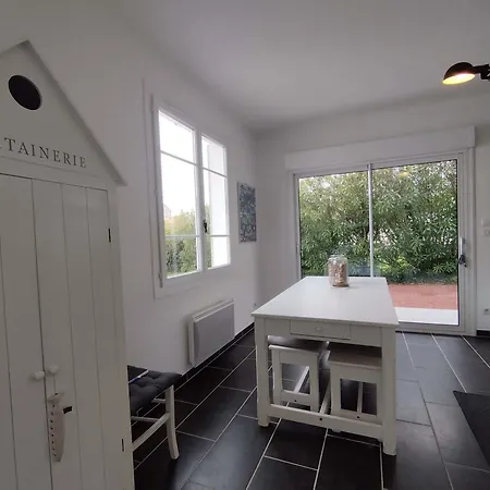 Feriehus Maison Renovee Avec Jardin, Proche Commerces Et Plages, Pour 5 Personnes A - Fr-1-778-6
