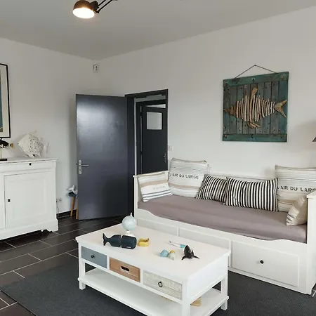 Maison Renovee Avec Jardin, Proche Commerces Et Plages, Pour 5 Personnes A - Fr-1-778-6 Feriehus